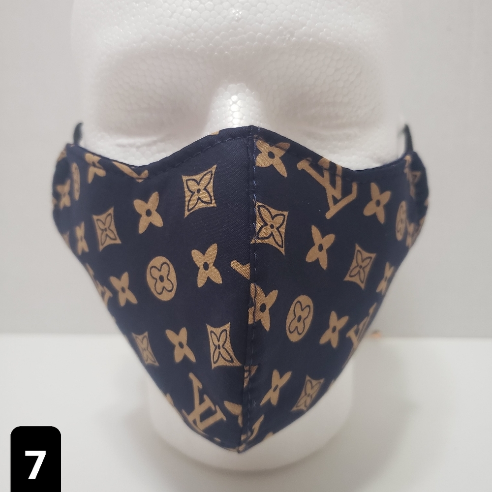 Face mask - Picture 13 of 13